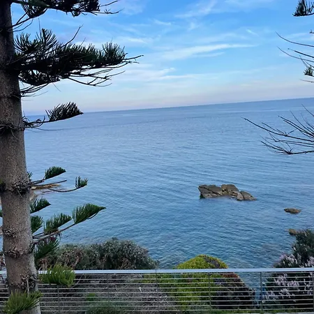 Διαμέρισμα Casa Delle Sirene, In Centro A Due Passi Dal Mare Bordighera